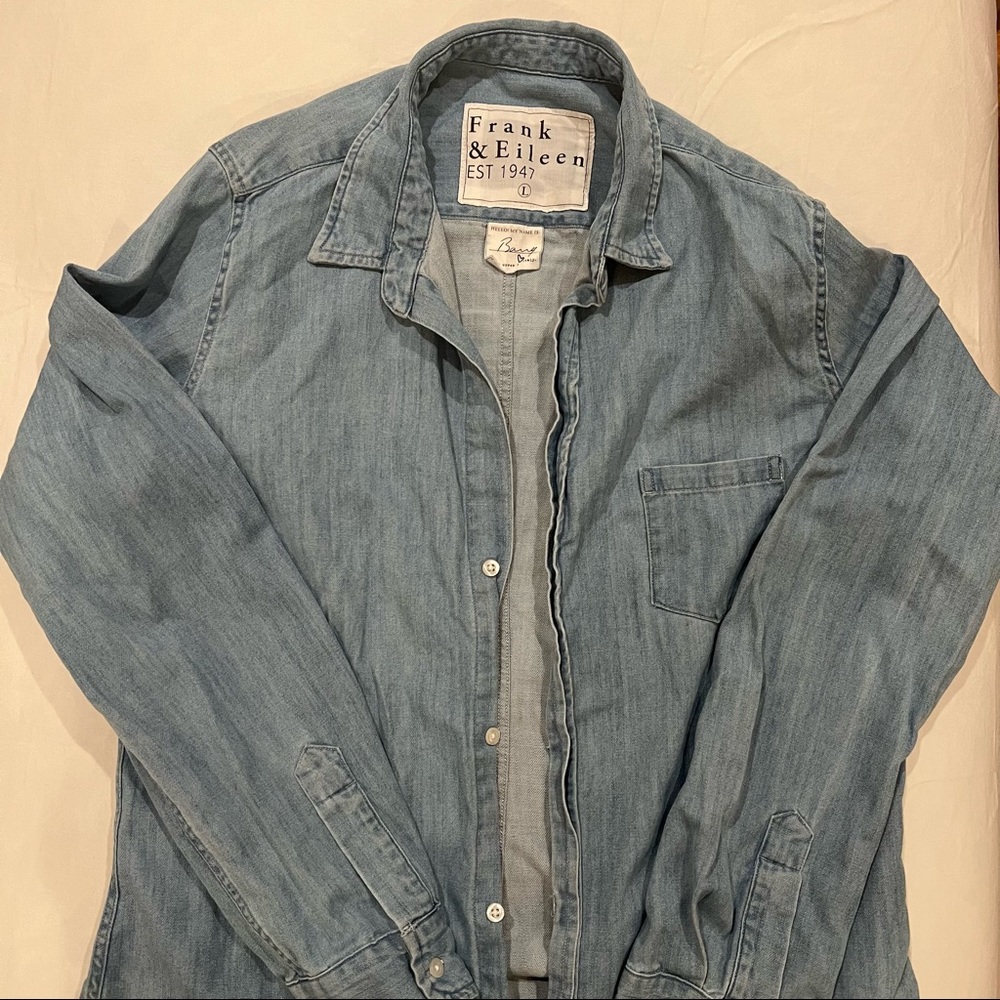 Frank and Eileen BARRY Famous Denim Button-Up Shirt